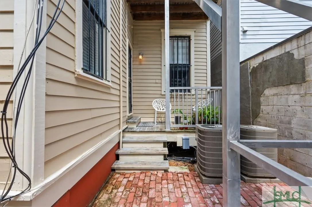 Savannah, Georgia 31401, United States, 4 Bedrooms Bedrooms, ,4 BathroomsBathrooms,Residential,Active,8672