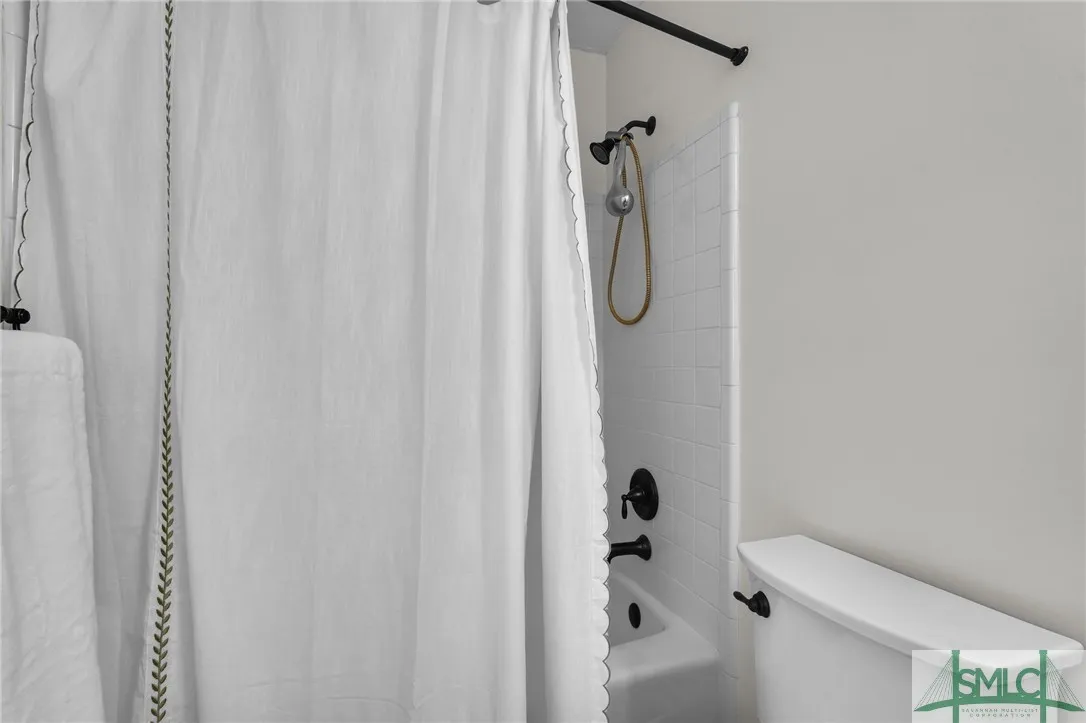 Savannah, Georgia 31411, United States, 3 Bedrooms Bedrooms, ,2 BathroomsBathrooms,Residential,Active,815