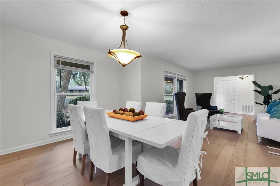 Savannah, Georgia 31411, United States, 3 Bedrooms Bedrooms, ,2 BathroomsBathrooms,Residential,Active,815