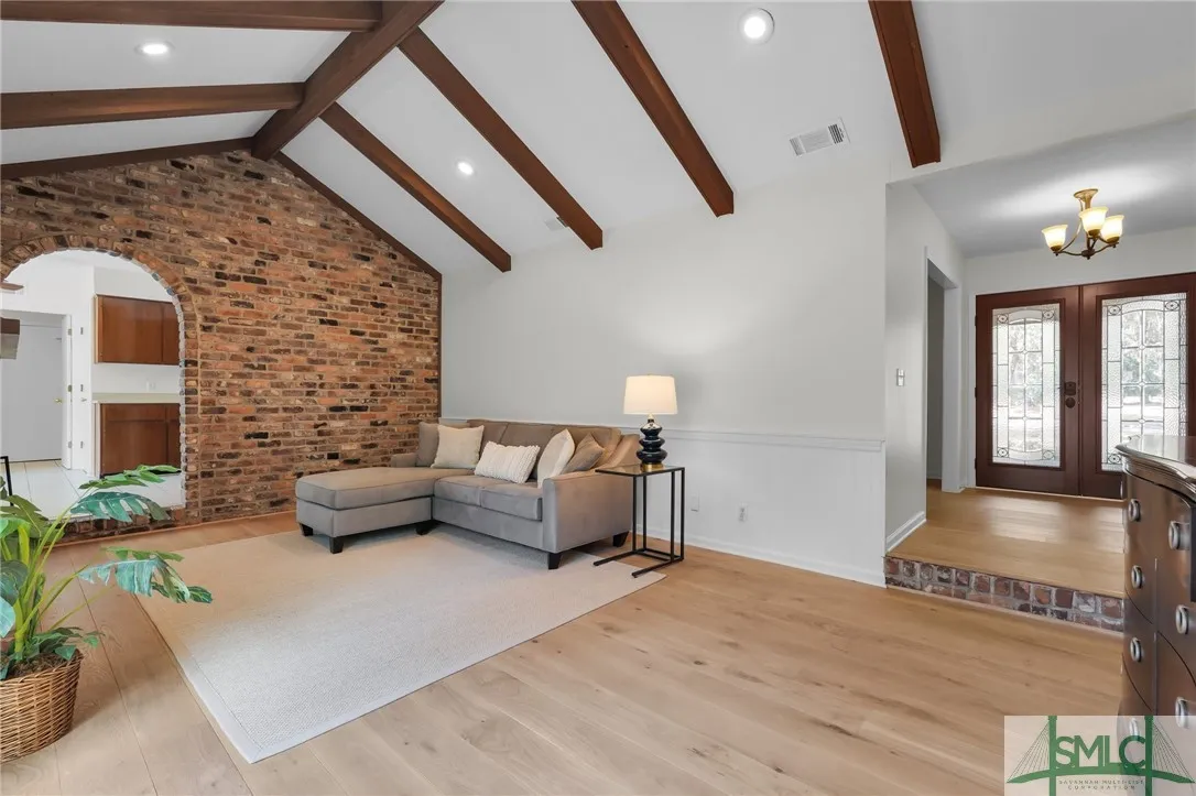 Savannah, Georgia 31411, United States, 3 Bedrooms Bedrooms, ,2 BathroomsBathrooms,Residential,Active,815