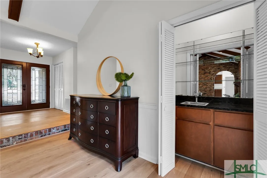 Savannah, Georgia 31411, United States, 3 Bedrooms Bedrooms, ,2 BathroomsBathrooms,Residential,Active,815