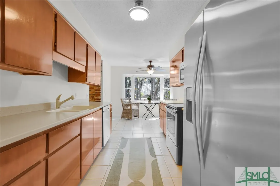 Savannah, Georgia 31411, United States, 3 Bedrooms Bedrooms, ,2 BathroomsBathrooms,Residential,Active,815