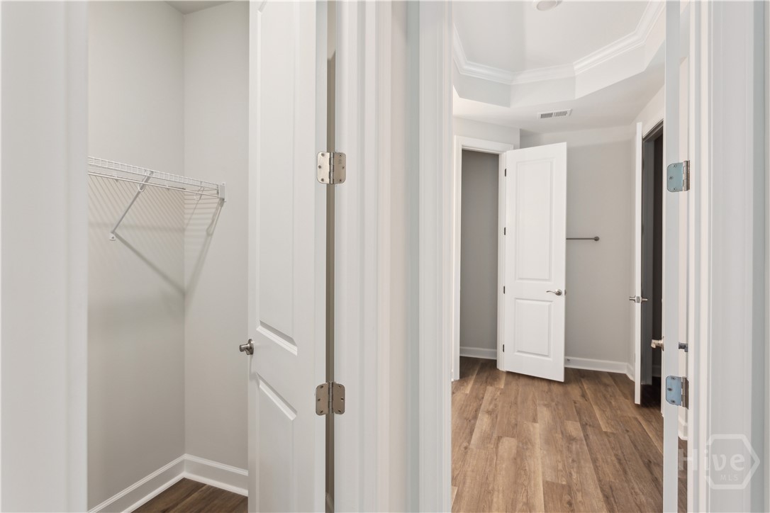 215 Park Chase