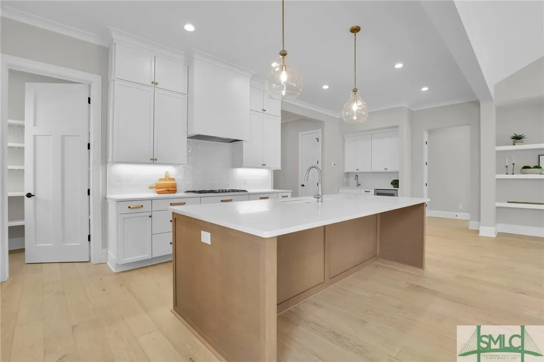 Savannah, Georgia 31411, United States, 3 Bedrooms Bedrooms, ,4 BathroomsBathrooms,Residential,Active,99185