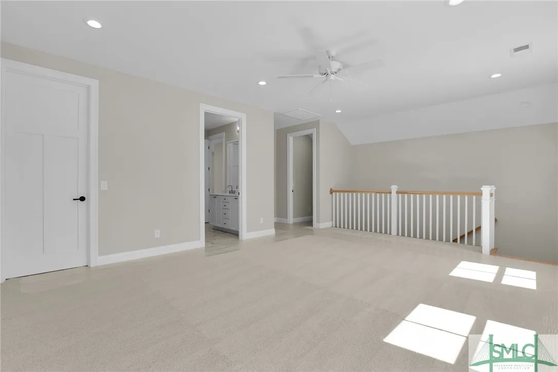 Savannah, Georgia 31411, United States, 3 Bedrooms Bedrooms, ,4 BathroomsBathrooms,Residential,Active,99185