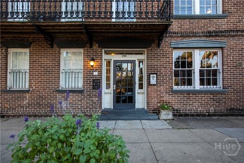 219 Abercorn Street F1 Savannah GA 31401