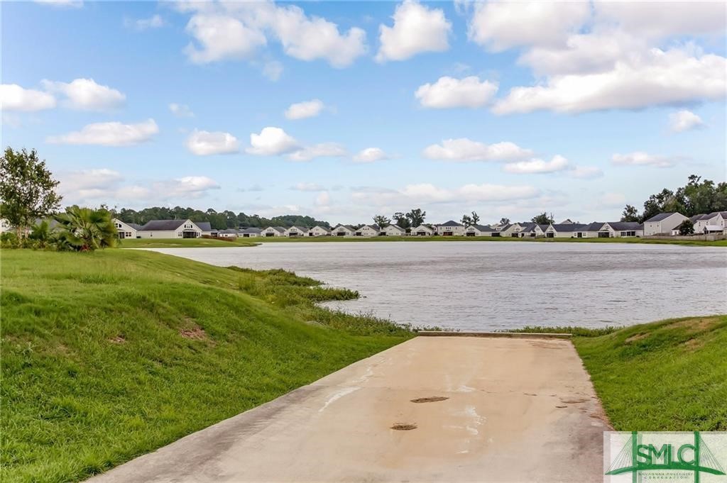 6 Lake Shore Boulevard