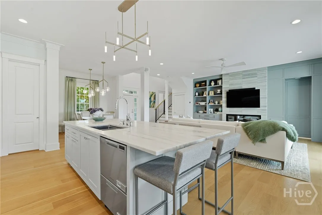 Savannah, Georgia 31411, United States, 4 Bedrooms Bedrooms, ,5 BathroomsBathrooms,Residential,Active,224297