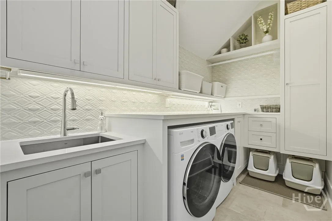 Savannah, Georgia 31411, United States, 4 Bedrooms Bedrooms, ,5 BathroomsBathrooms,Residential,Active,224297