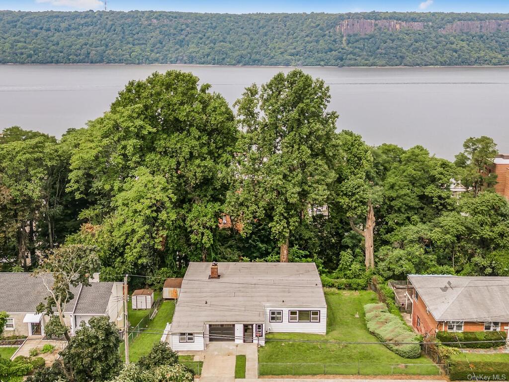 Photo 1 of 31 Arthur Place, Yonkers, New York, $749,000, Web #: 6324957