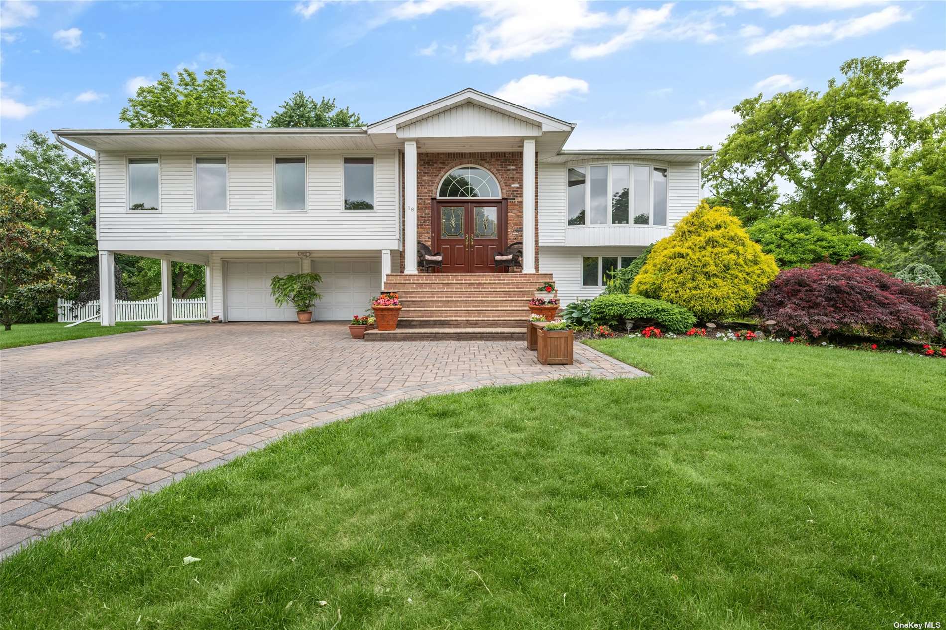 Property for Sale at 18 Peppermint Road, Commack, Hamptons, NY - Bedrooms: 4 
Bathrooms: 3  - $1,100,000