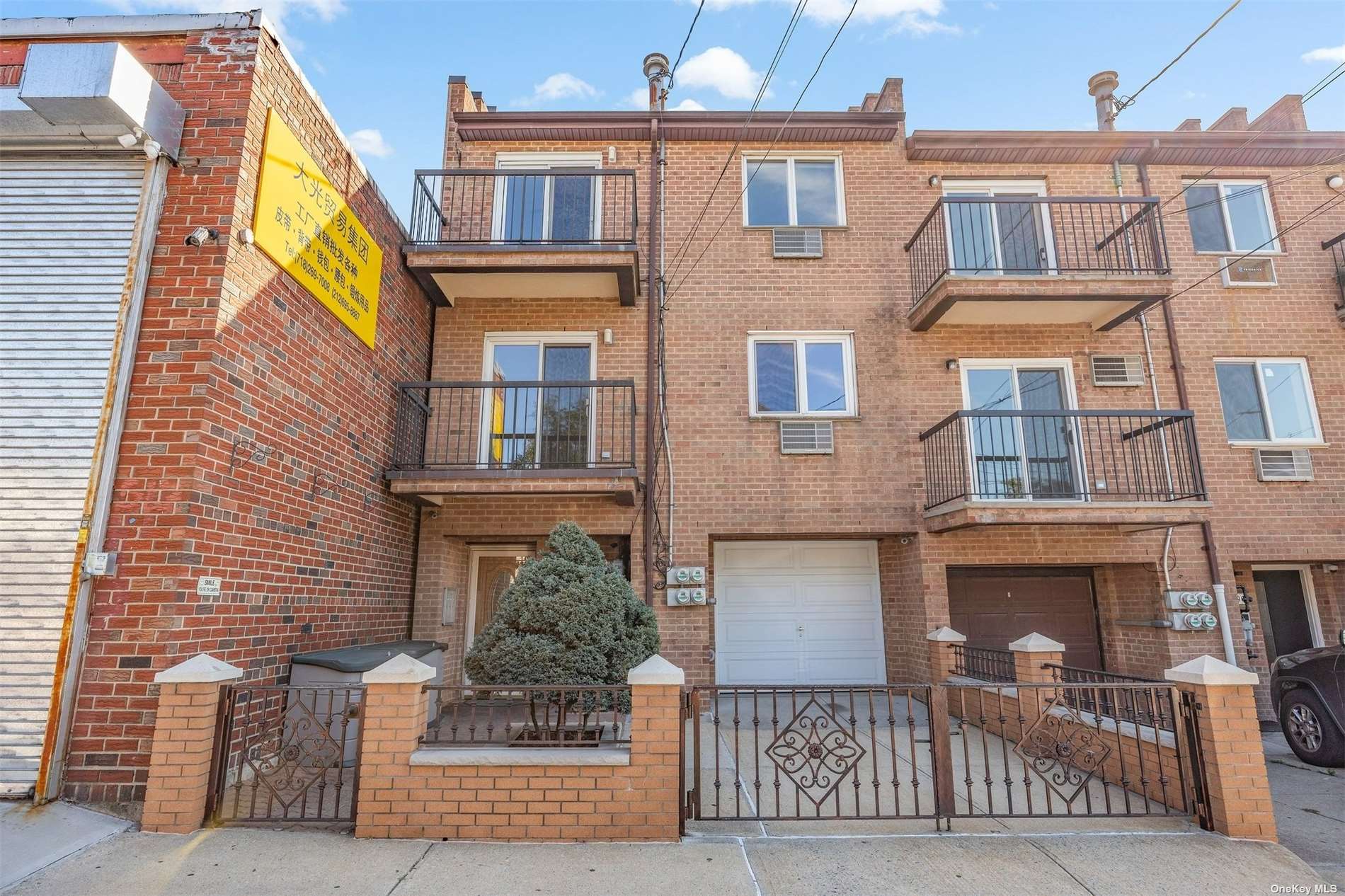 Property for Sale at 58th Avenue, Maspeth, Queens, NY - Bedrooms: 6 
Bathrooms: 4  - $1,299,999