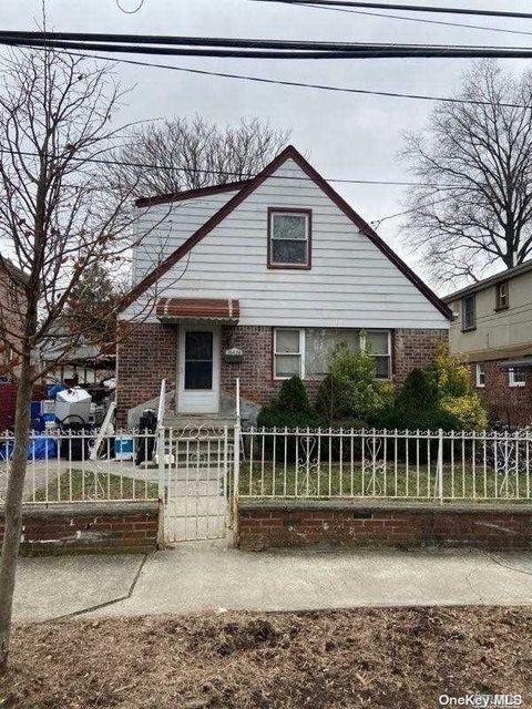 Homes For Sale - 164-38 77th Avenue<br/> Queens County, Flushing, NY 11366