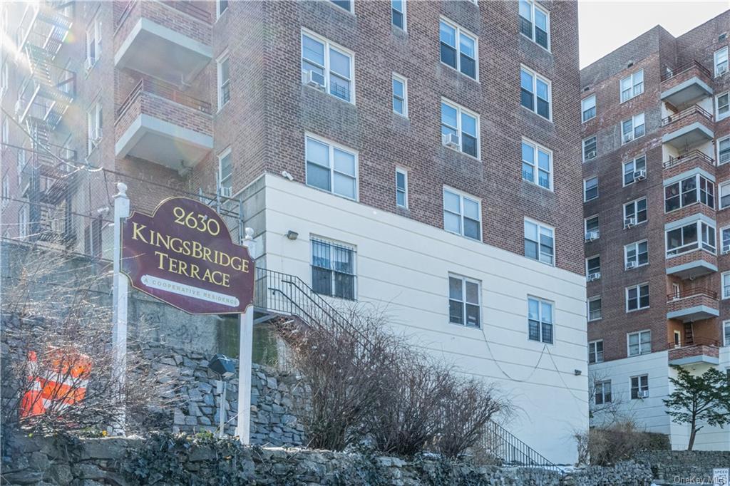 Property for Sale at 2630 Kingsbridge Terrace 2J, Bronx, New York - Bedrooms: 1 
Bathrooms: 1 
Rooms: 4  - $150,000