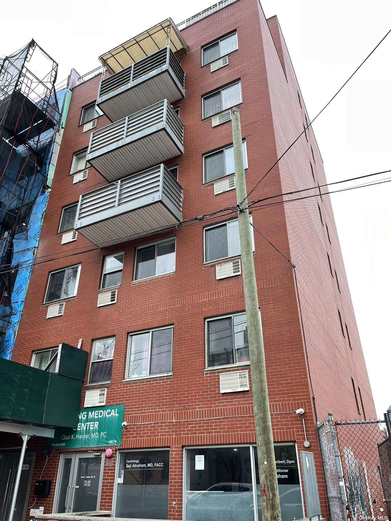 14014 Cherry Avenue 2A, Flushing, Queens, NY - 2 Bedrooms  
2 Bathrooms  
5 Rooms - 