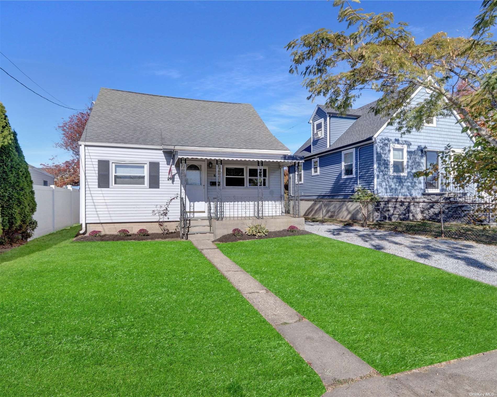 18 Schley Avenue, Lindenhurst, New York image 3