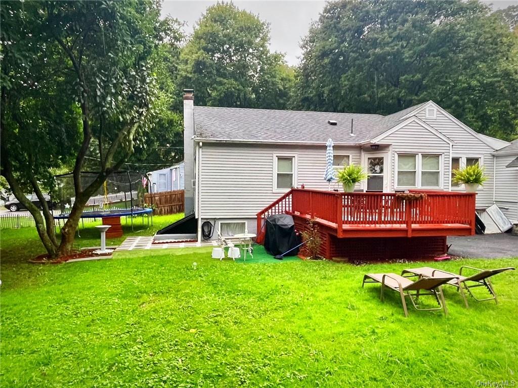 Rental Property at 2 Maple Drive, Mahopac, New York - Bedrooms: 3 
Bathrooms: 2 
Rooms: 7  - $4,100 MO.