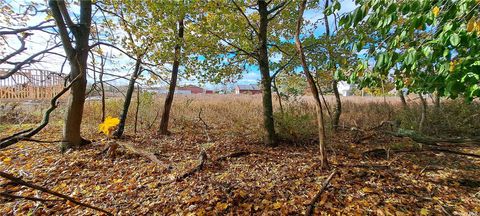 Vacant Land For Sale - 140 Arshamomaque Avenue<br/> Southold, NY 11971
