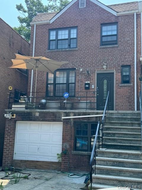 2315 Wallace Avenue, Bronx, New York - 5 Bedrooms  
3 Bathrooms - 