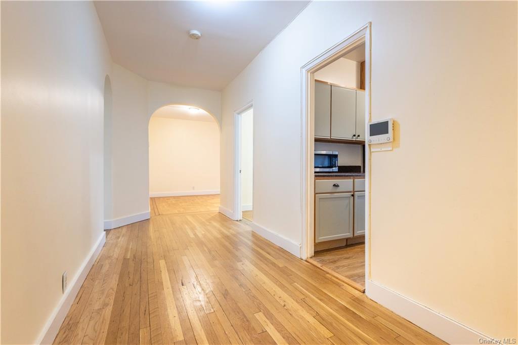 Property for Sale at 766 Brady Avenue 539, Bronx, New York - Bedrooms: 2 
Bathrooms: 1 
Rooms: 3  - $260,000