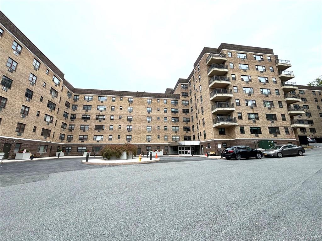 505 Central Avenue #427, White Plains, New York image 1