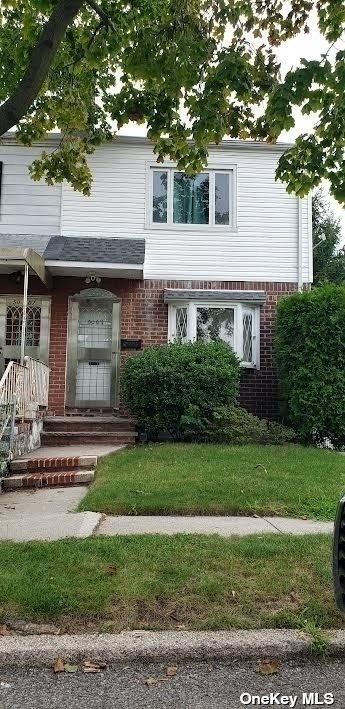 Property for Sale at 5009 184th Street, Fresh Meadows, Queens, NY - Bedrooms: 2 
Bathrooms: 2 
Rooms: 5  - $825,000