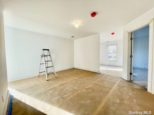 Photo 11 of 17 of NC William Floyd Parkway house