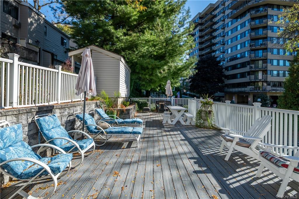 26 Hillside Terrace Ter #E, White Plains, New York image 18