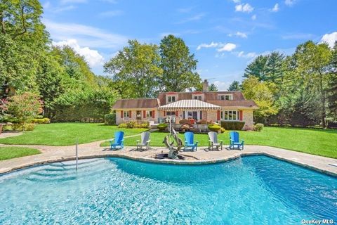 30 Glenby Lane Brookville NY 11545