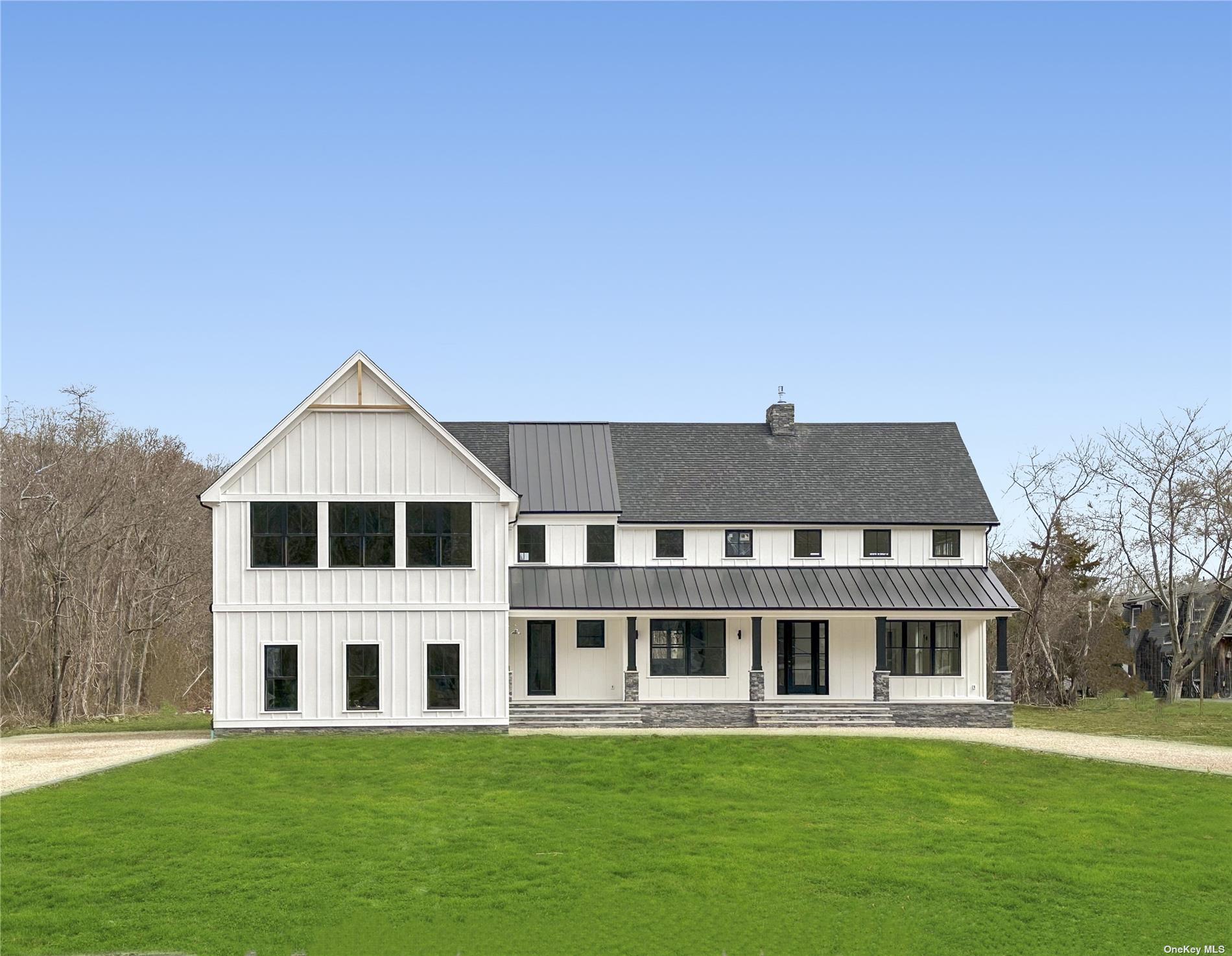 1490 Kenneys Road, Southold, Hamptons, NY - 4 Bedrooms  
4.5 Bathrooms - 