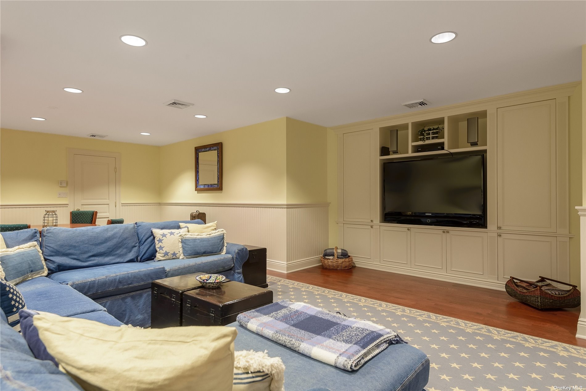 47 Hilltop Drive, Laurel Hollow, New York image 27
