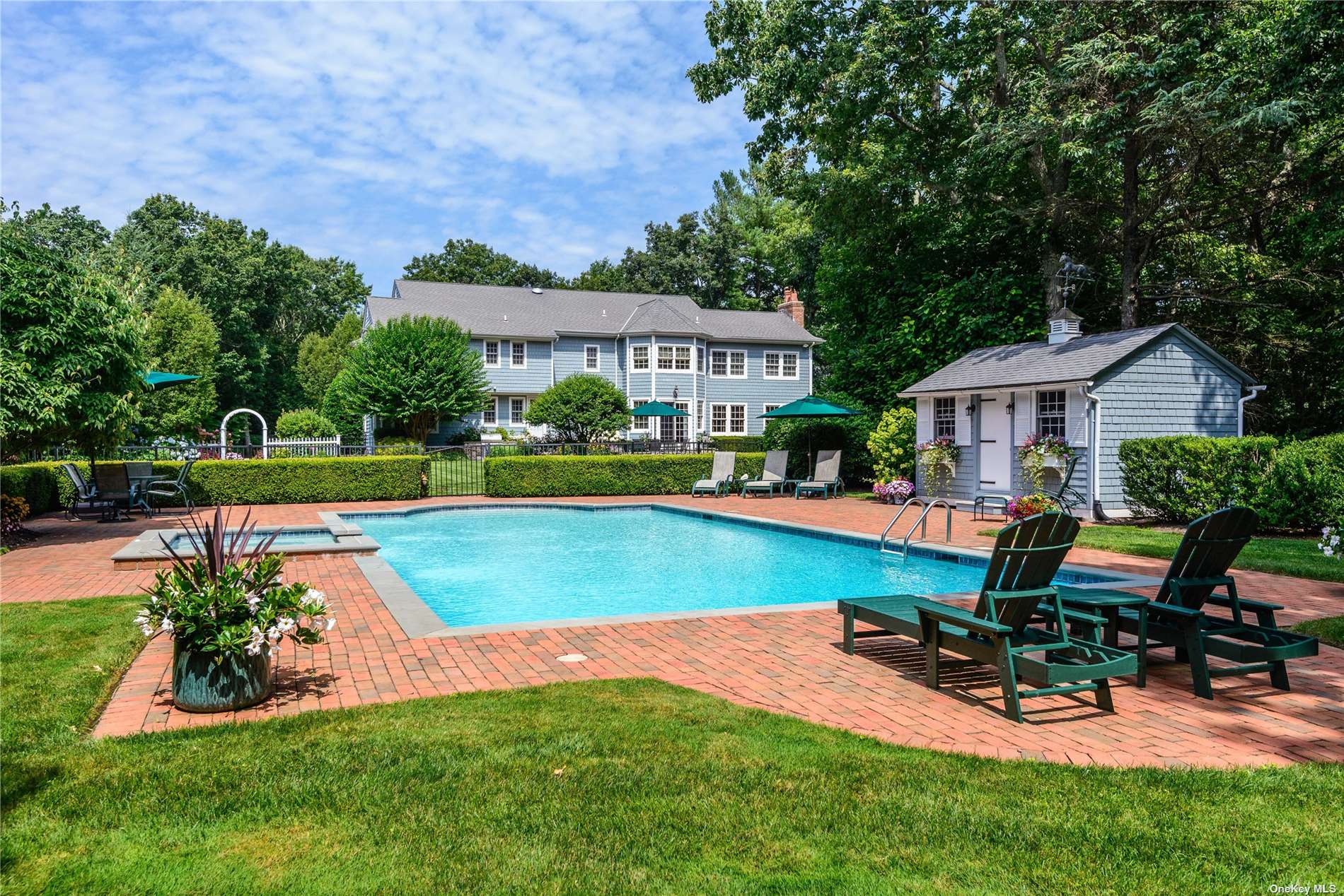 47 Hilltop Drive, Laurel Hollow, New York image 32