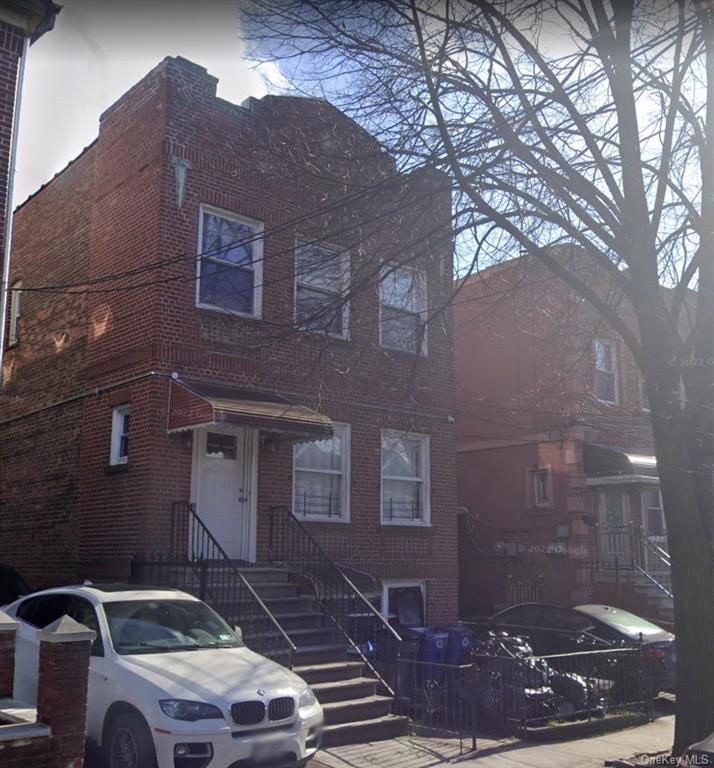 Rental Property at 4324 Carpenter Avenue 1, Bronx, New York - Bedrooms: 4 
Bathrooms: 1 
Rooms: 7  - $3,600 MO.