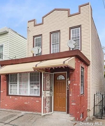 Rental Property at 4122 Digney Ave 2, Bronx, New York - Bedrooms: 2 
Bathrooms: 1 
Rooms: 4  - $2,300 MO.