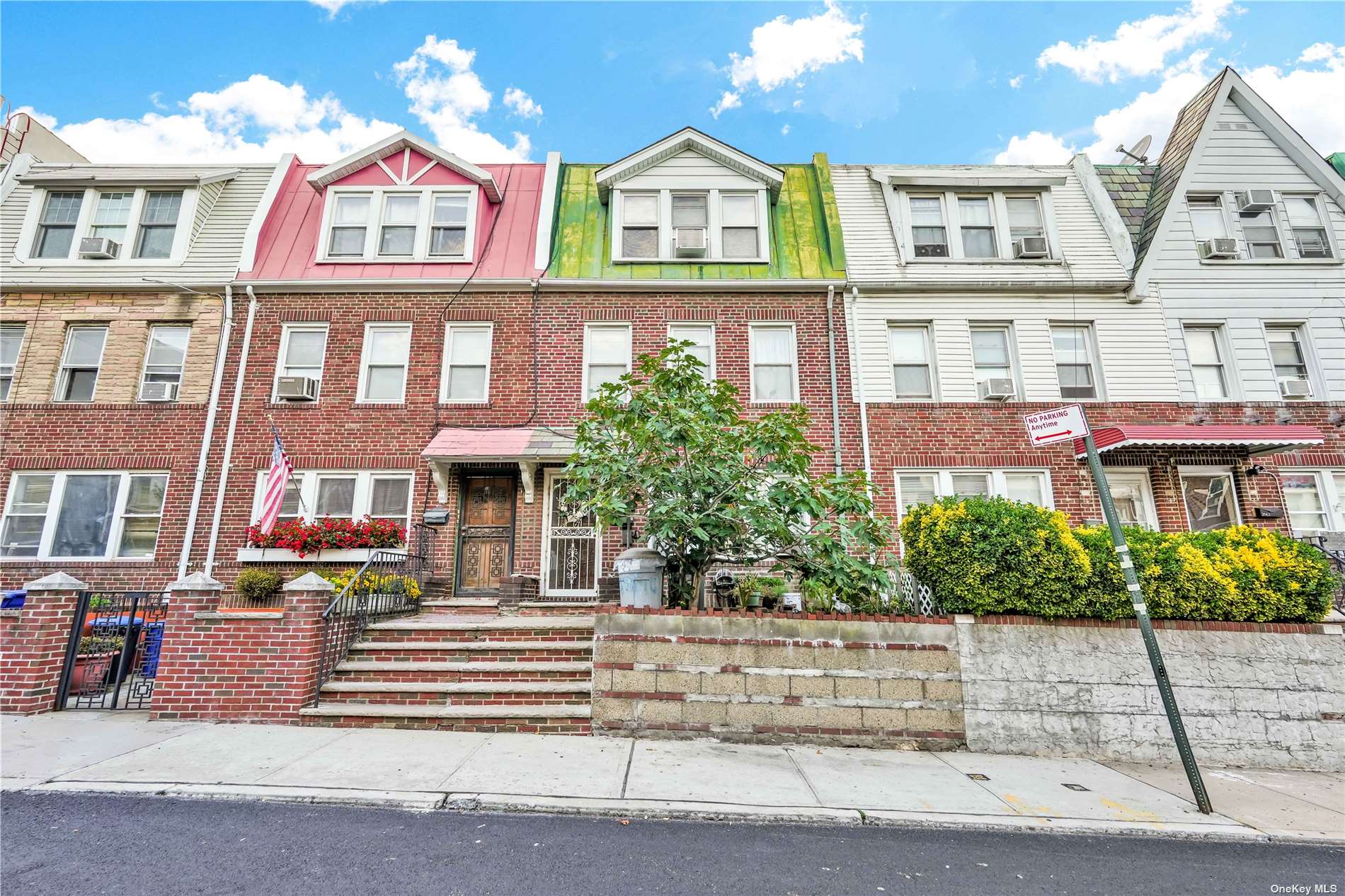 Property for Sale at 2066 32nd Street, Astoria, Queens, NY - Bedrooms: 4 
Bathrooms: 2 
Rooms: 9  - $1,279,000