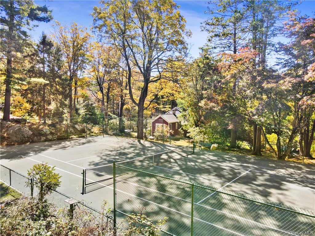 66 Eastwoods Road, Pound Ridge, New York image 24