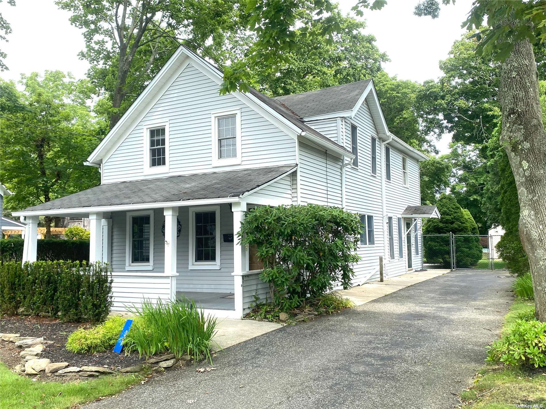 Property for Sale at 37 Union Avenue, Center Moriches, Hamptons, NY - Bedrooms: 3 
Bathrooms: 3  - $769,000