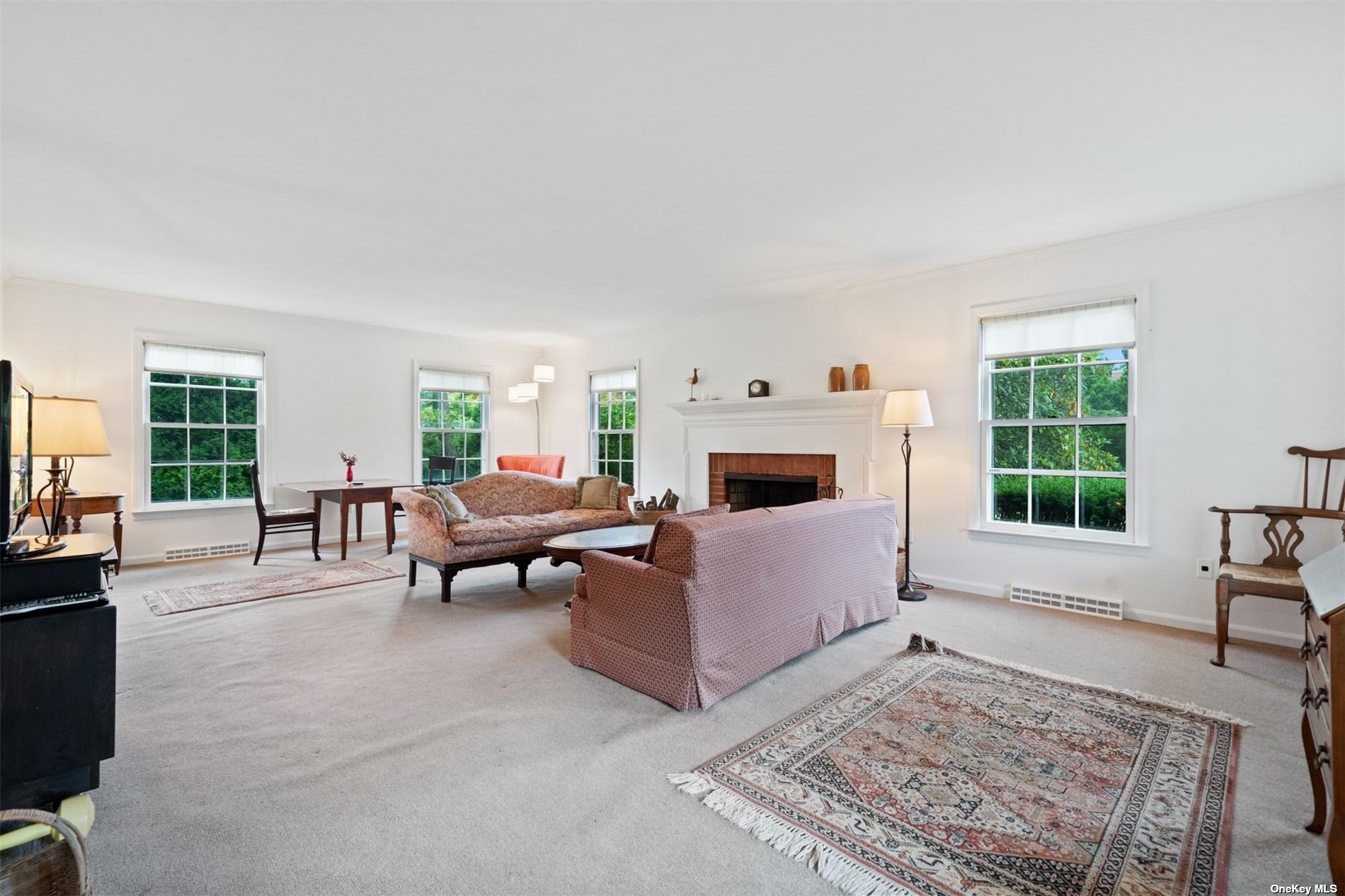 50 Bellport Lane, Bellport Village, New York image 7