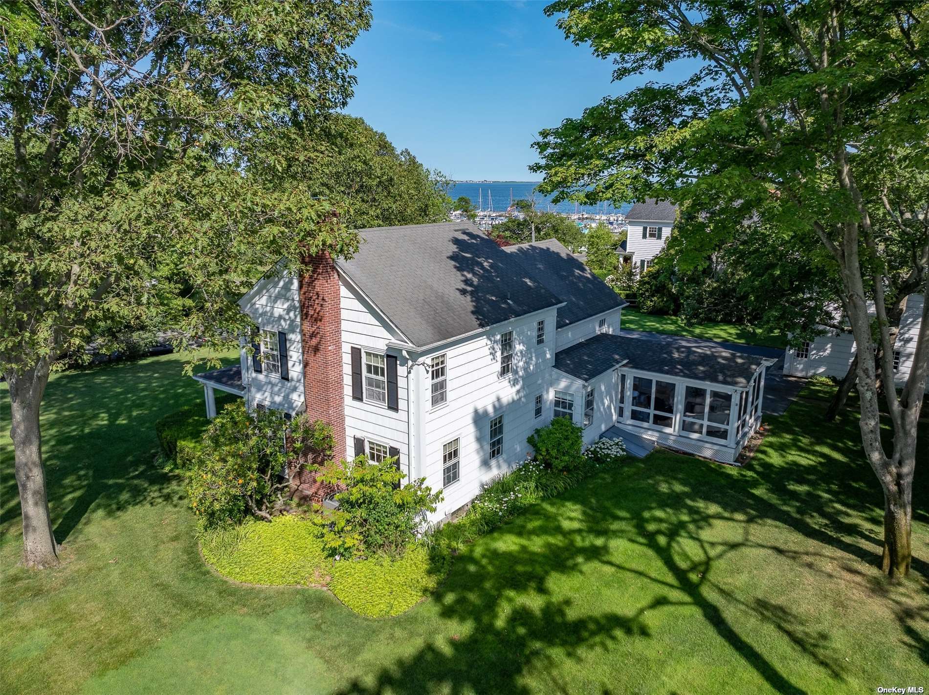 50 Bellport Lane, Bellport Village, New York image 4
