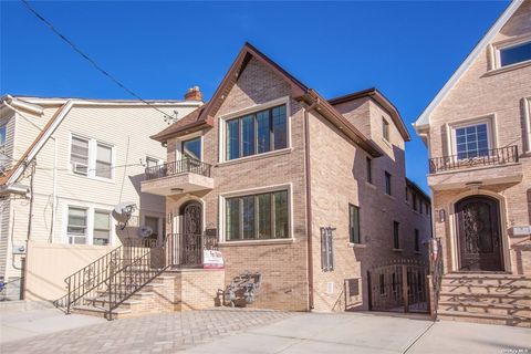 7-15 College Place College Point NY 11356