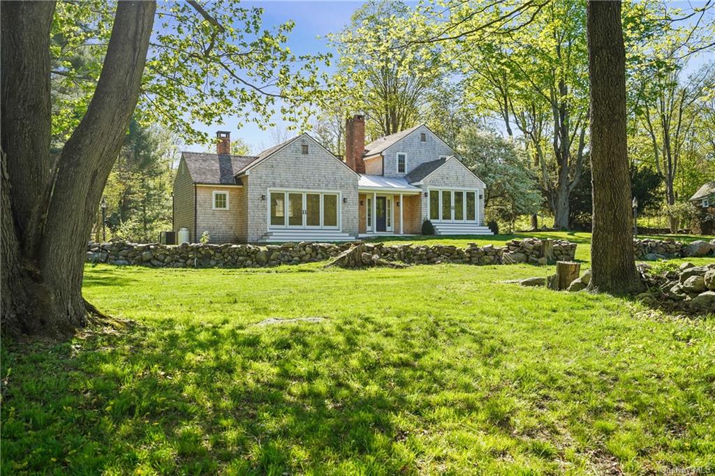 156 Old Stone Hill Road, Pound Ridge, New York - 4 Bedrooms  
4 Bathrooms  
14 Rooms - 