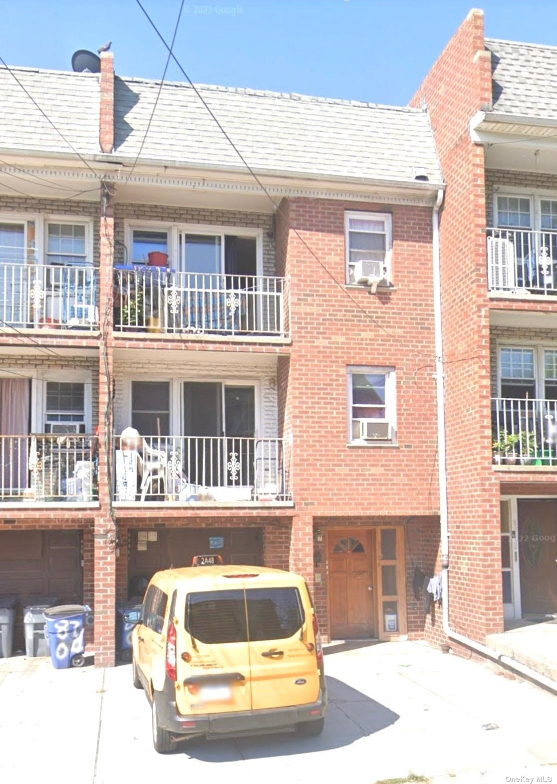 167th Street, Jamaica, Queens, NY - 8 Bedrooms  
6 Bathrooms  
18 Rooms - 