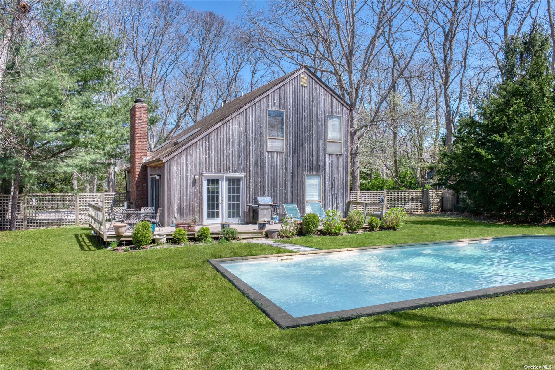 Property for Sale at 32 Glade Road, East Hampton, Hamptons, NY - Bedrooms: 3 
Bathrooms: 2  - $1,350,000