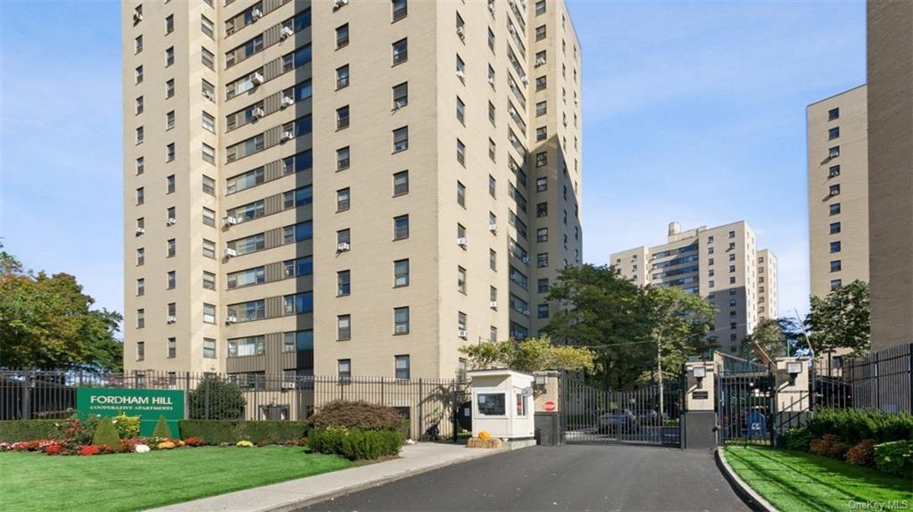 Property for Sale at 1 Fordham Hill Oval 2C, Bronx, New York - Bedrooms: 2 
Bathrooms: 1 
Rooms: 4  - $263,000