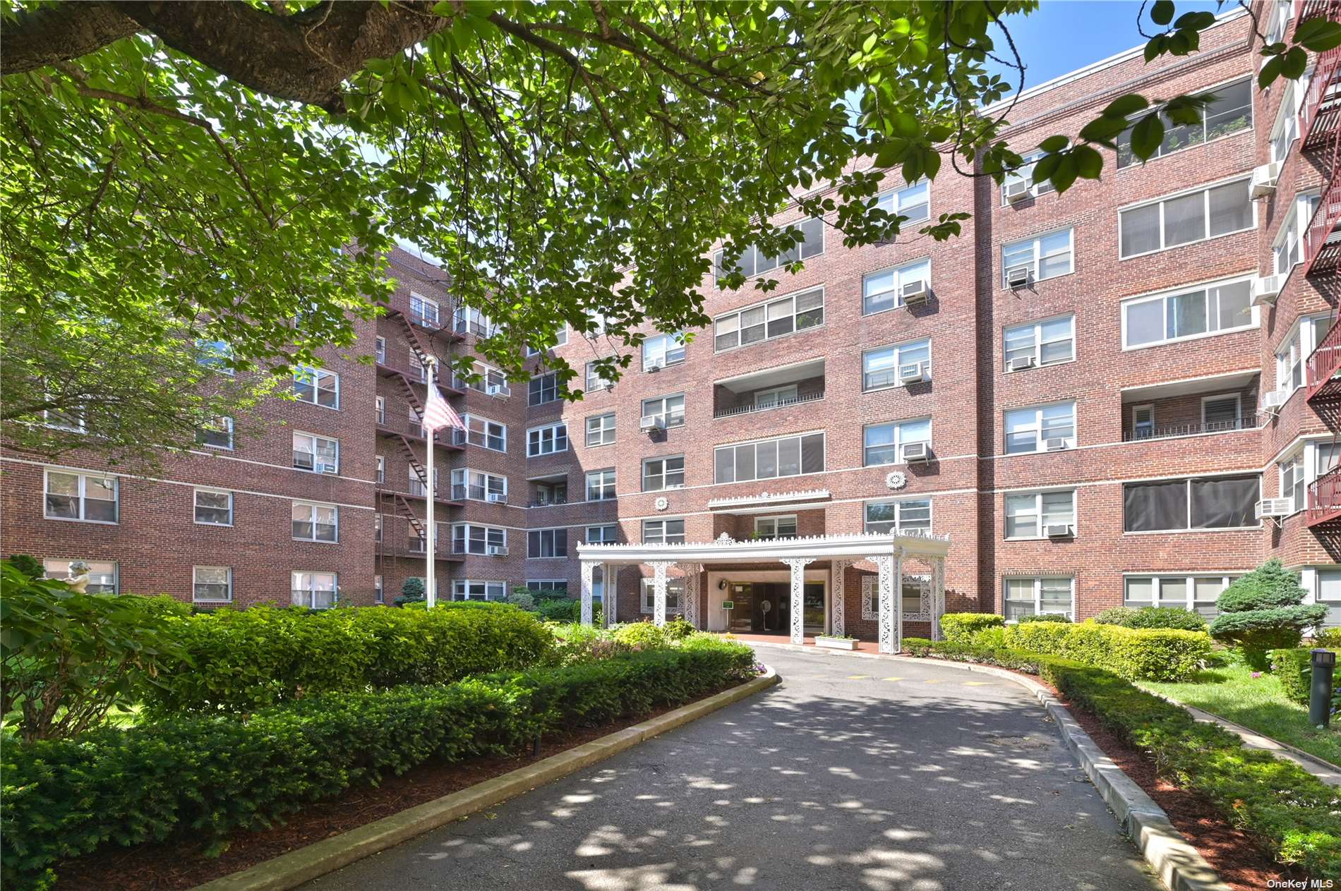 67-66 108 Street #C55, Forest Hills, New York image 17