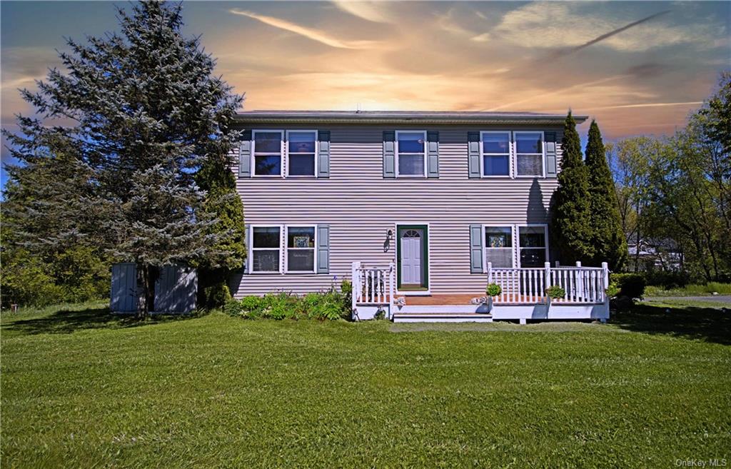 23 Blossom Court, Highland, New York - 4 Bedrooms  
3 Bathrooms  
8 Rooms - 