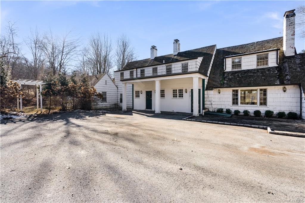 Property for Sale at 312 Gardner Road, Poughquag, New York - Bedrooms: 4 
Bathrooms: 5 
Rooms: 10  - $1,199,900