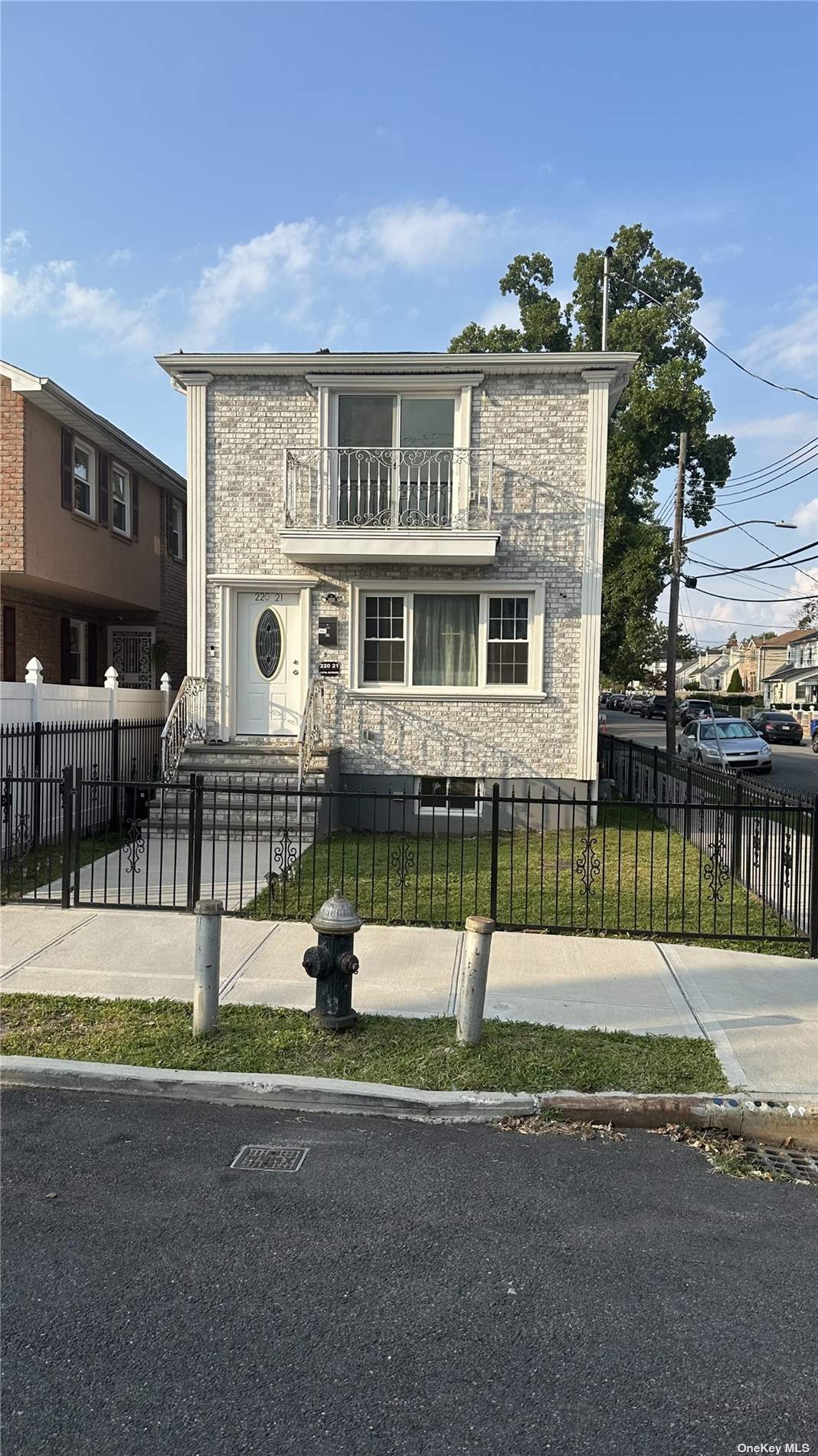 Property for Sale at 22021 137th Avenue Ave, Springfield Gardens, Queens, NY - Bedrooms: 4 
Bathrooms: 4 
Rooms: 8  - $985,000