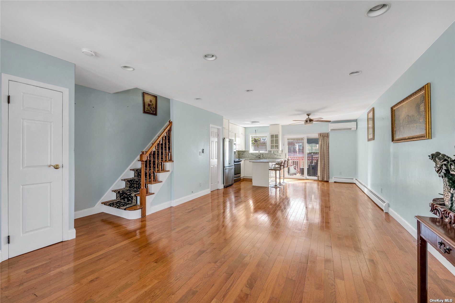 Property for Sale at 904 Dean Avenue, Bronx, New York - Bedrooms: 3 
Bathrooms: 2 
Rooms: 6  - $687,000