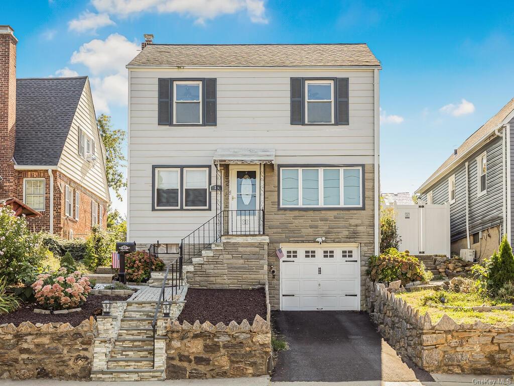 Photo 1 of 16 Joan Drive, Yonkers, New York, $725,000, Web #: 6326621